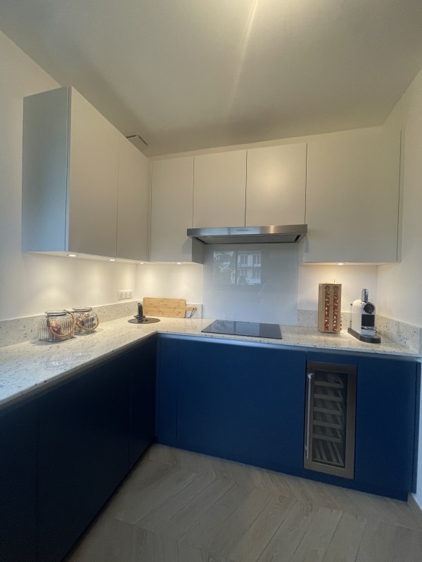 cuisine semi ouverte plan de travail granit maison renovation saint germain en laye 78