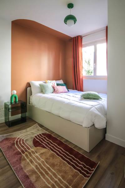 chambre étudiante terracotta et verte