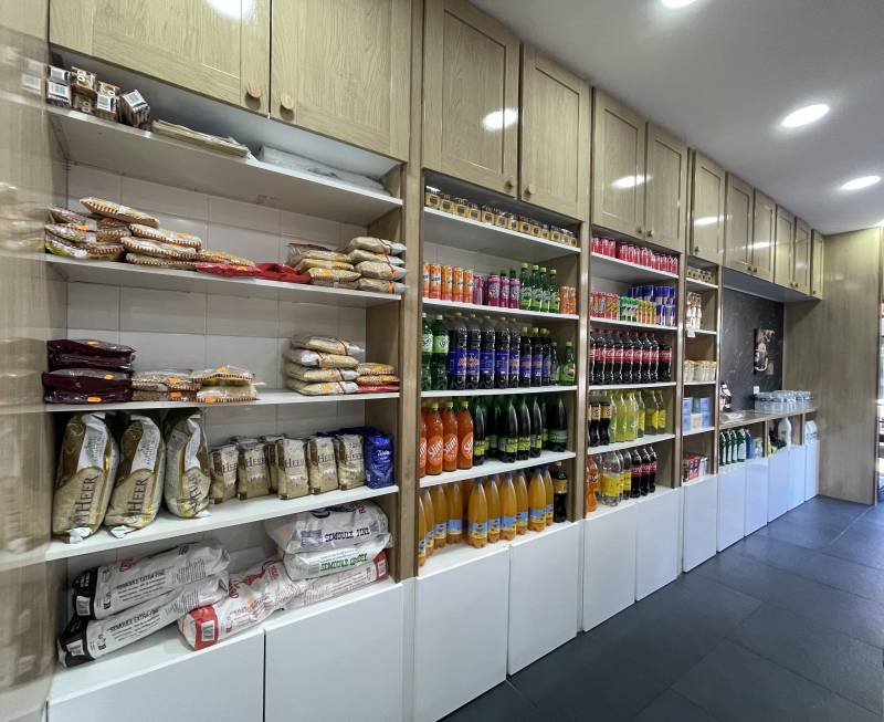 épicerie design interieur pour local commercial neuilly sur seine 92200 les hauts de seine