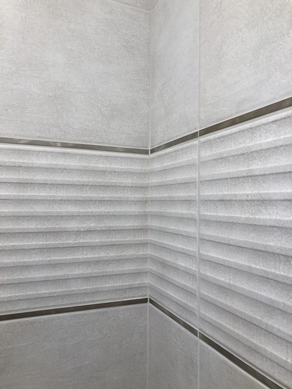 faïence douche sous comble maison ancienne a st germain en laye 78100 architecture interieure agence  