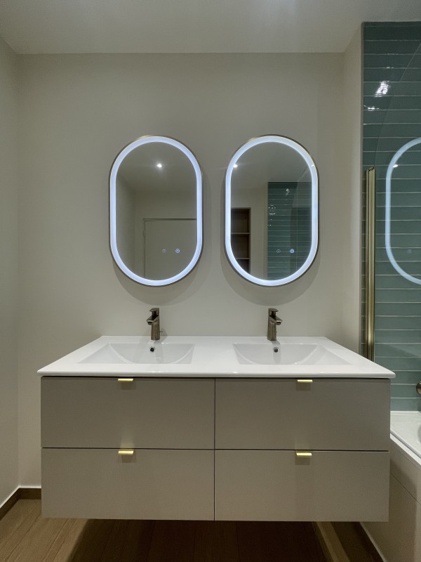 Éclairage LED intégré – ambiance douce et fonctionnelle à Versailles